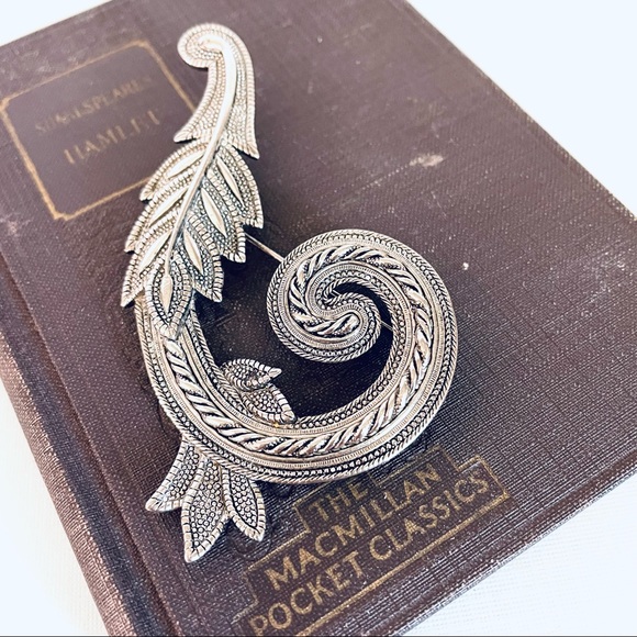 Vintage Jonette JJ silver Floral Brooch signed - Picture 1 of 8